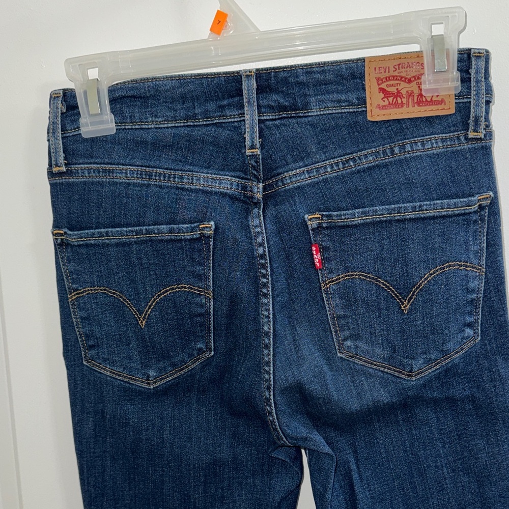 Levi’s Dark Blue Distressed Skinny Jeans - Picture 6 of 6